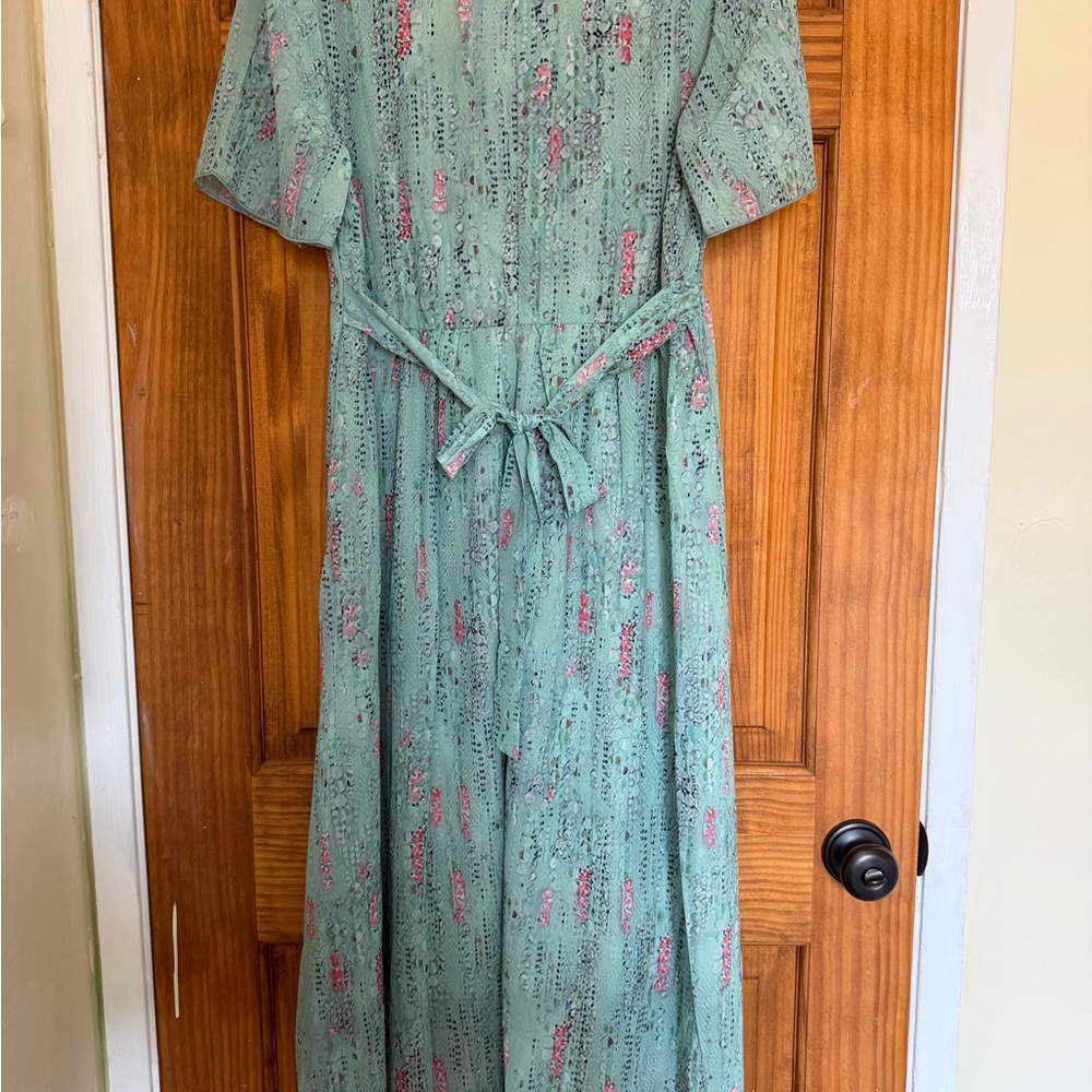 Elegant Green chiffon Floral Dress - Picture 6 of 8